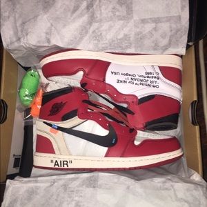 Never Worn off white Jordan 1s